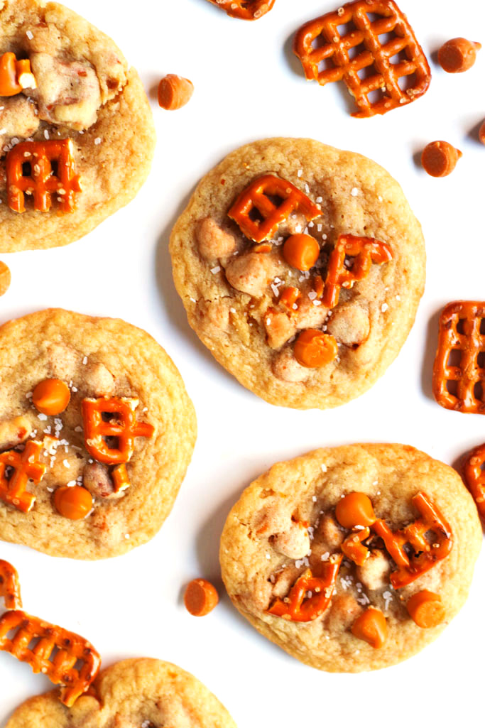 These Pretzel & Butterscotch Chip Cookies are sweet, salty, crunchy and amazingly delicious! Give your everyday cookies an exciting twist with this fun recipe. | platingsandpairings.com