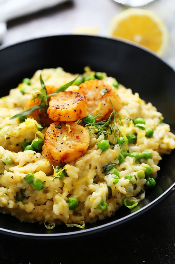 These Seared Scallops with Sweet Pea, Lemon & Tarragon Risotto are the perfect romantic dinner recipe to celebrate Valentine's Day or other special occasion. | platingsandpairings.com
