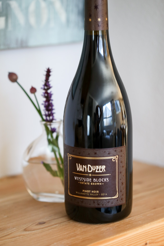 Oregon Wine Pairings | Oregon Wine Month | platingsandpairings.com