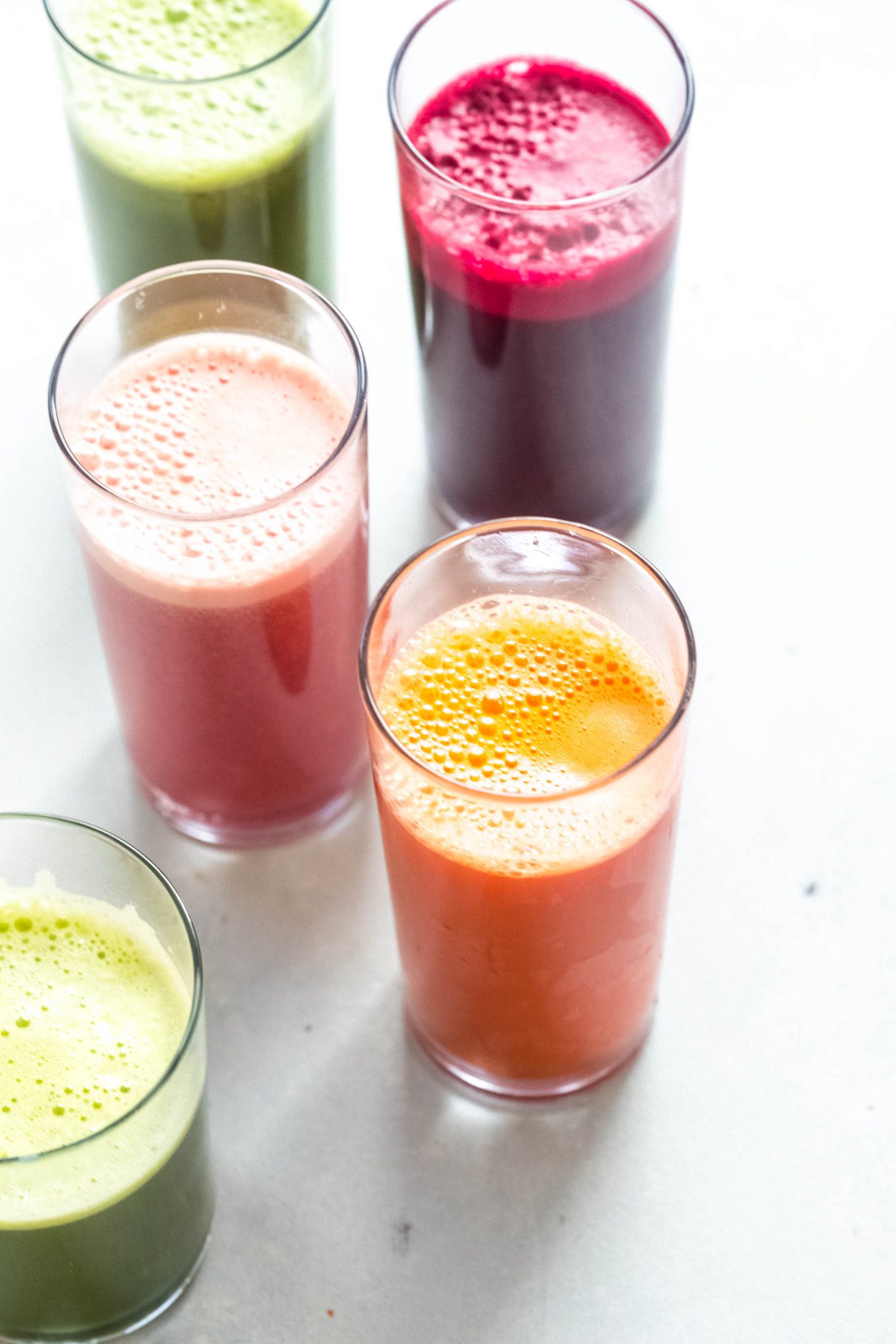These 7 Healthy Juicing Recipes will help boost your energy, detox your body and aid with weight loss. 