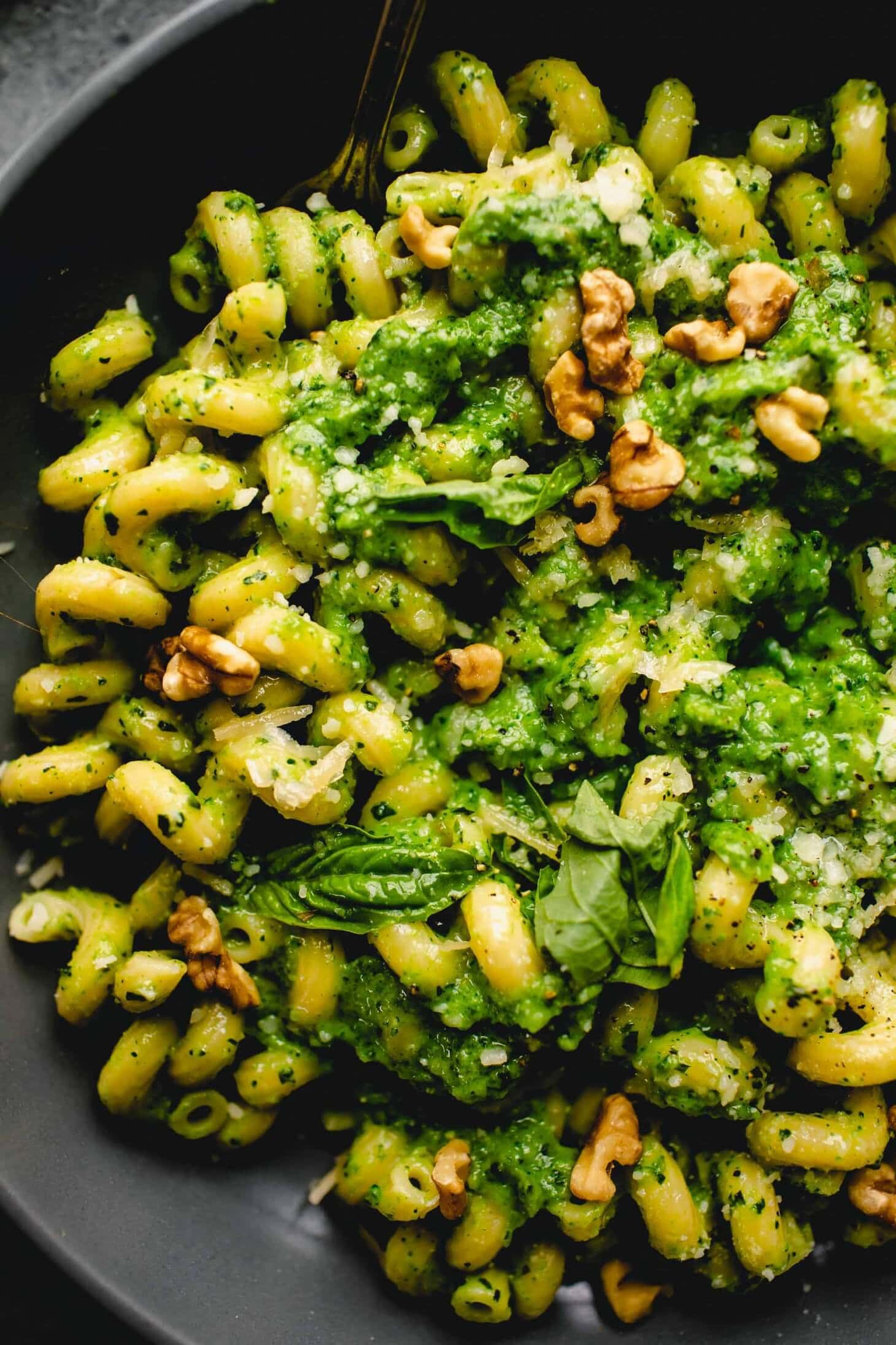 broccoli-pesto-pasta-26-1460x2190