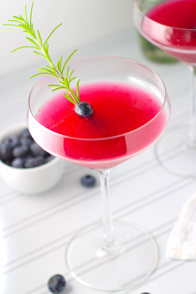 Blueberry Lemon Drop | platingsandpairings.com