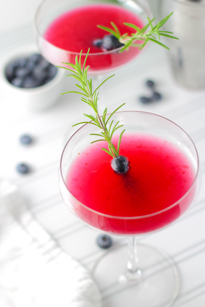 Blueberry Lemon Drop | platingsandpairings.com