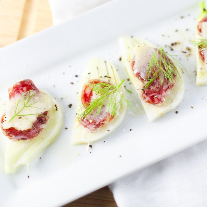 These Fennel & Salami Bites are a perfect holiday appetizer. It only takes 3 ingredients to create these delicious bites! | platingsandpairings.com