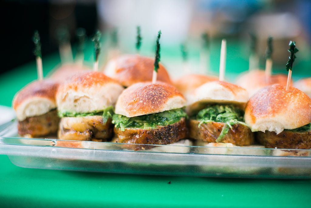 14 of the best chefs in the country pulled up their tube socks for the 2016 FEAST Sandwich Invitational at the RoseQuarter Commons in Portland, Oregon! | platingsandpairings.com