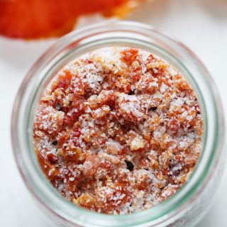 This Homemade Bacon Salt is perfect for sprinkling on popcorn, rimming a Bloody Mary, or finishing off a steak. Plus, it makes a great DIY gift! | platingsandpairings.com