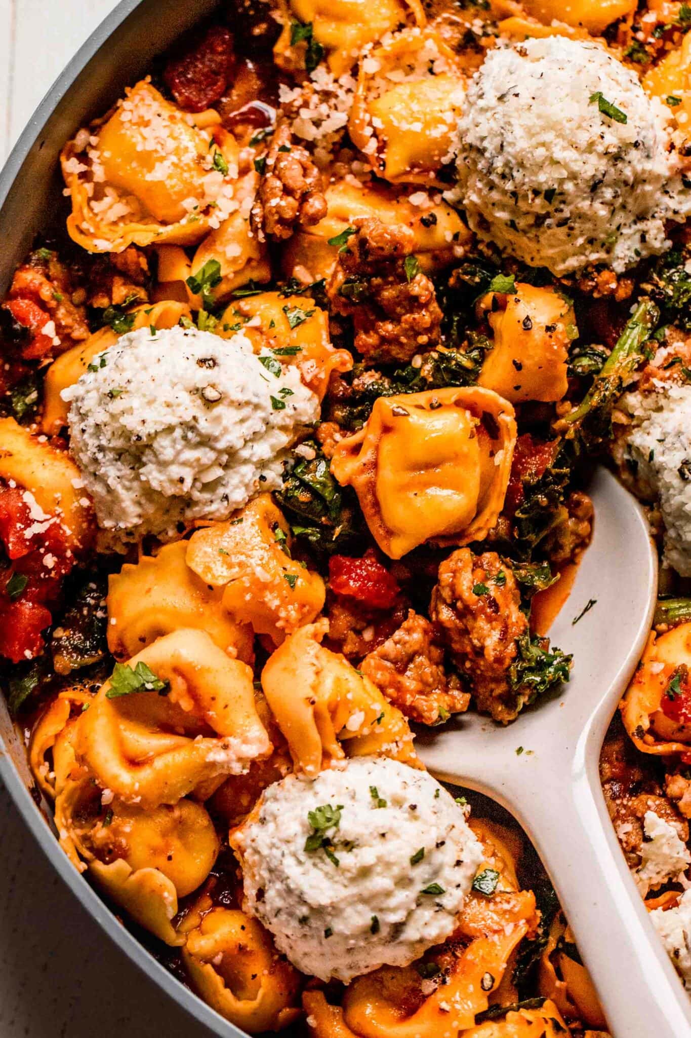 Cheesy Tortellini Lasagna (OneSkillet Recipe!!)