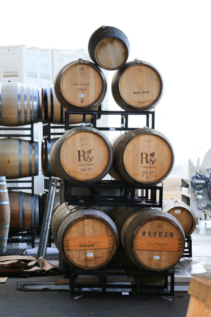 Rasa Vineyards is located on the outskirts of Walla Walla, Washington, with a fantastic view of the Blue Mountains and a fantastic wine tasting lineup. | platingsandpairings.com