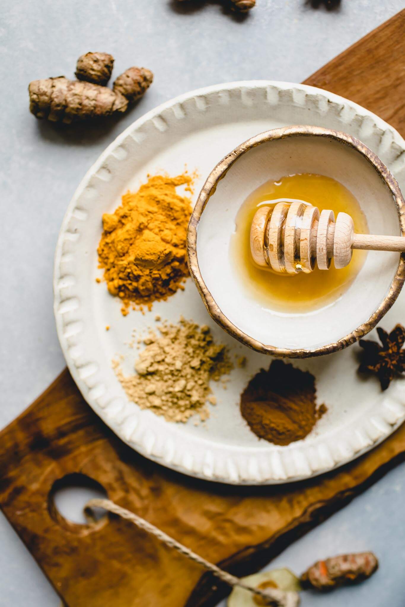 Spices for golden milk latte.