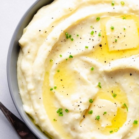 Instant Pot Mashed Potatoes with Sour Cream are the most delicious mashed potatoes you will ever have. They’re light, creamy, buttery & quick to make with the help of your pressure cooker.