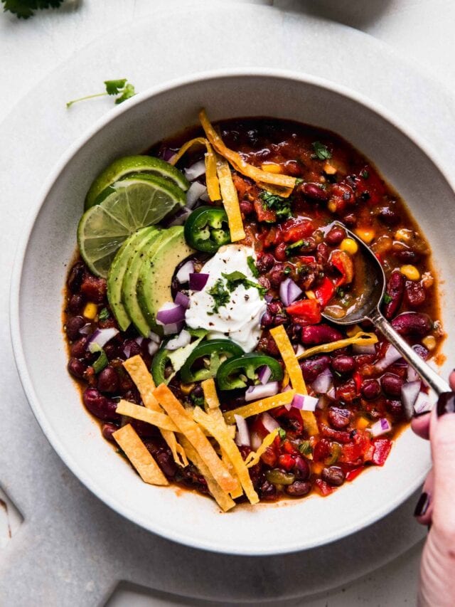 cropped-instant-pot-vegetarian-chili-recipe-2-scaled-1.jpg