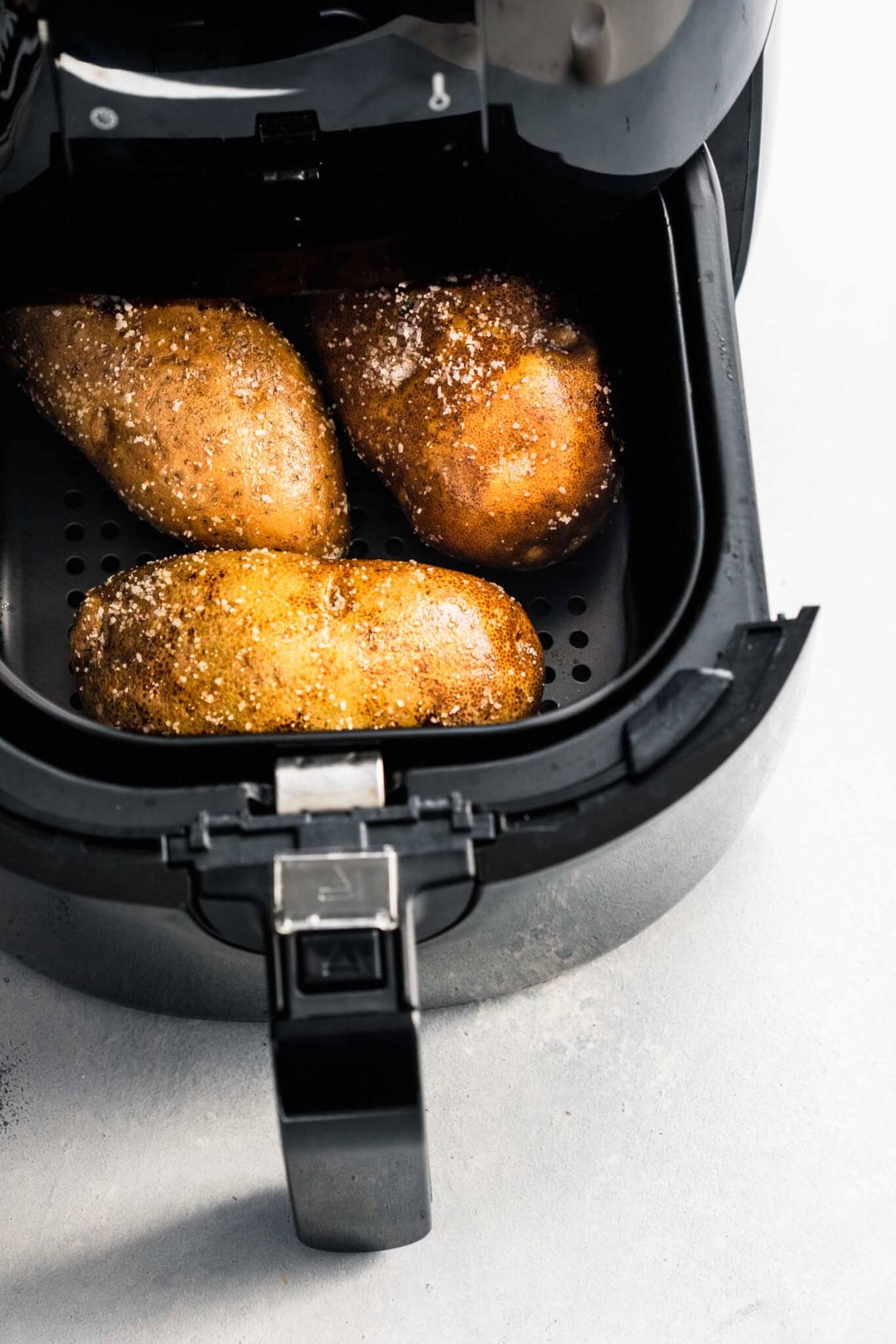 potatoes in air fryer basket