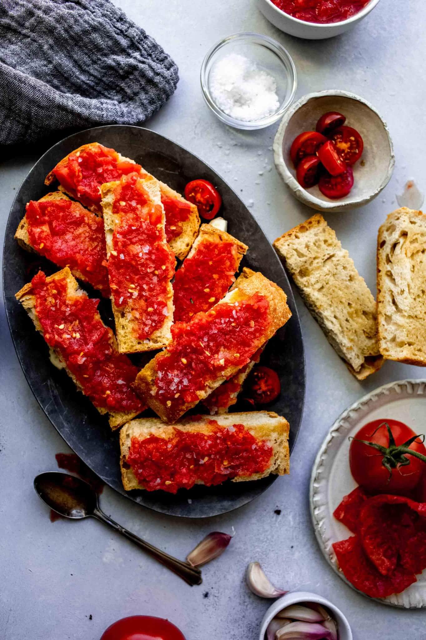 Pan Con Tomate Recipe (Pa Amb Tomàquet) Platings + Pairings