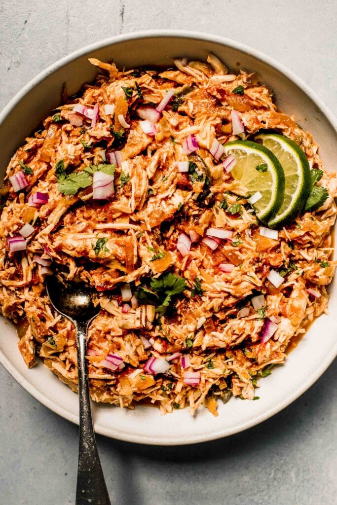 https://www.platingsandpairings.com/wp-content/uploads/2020/04/slow-cooker-salsa-chicken-7-1-683x1024.jpg