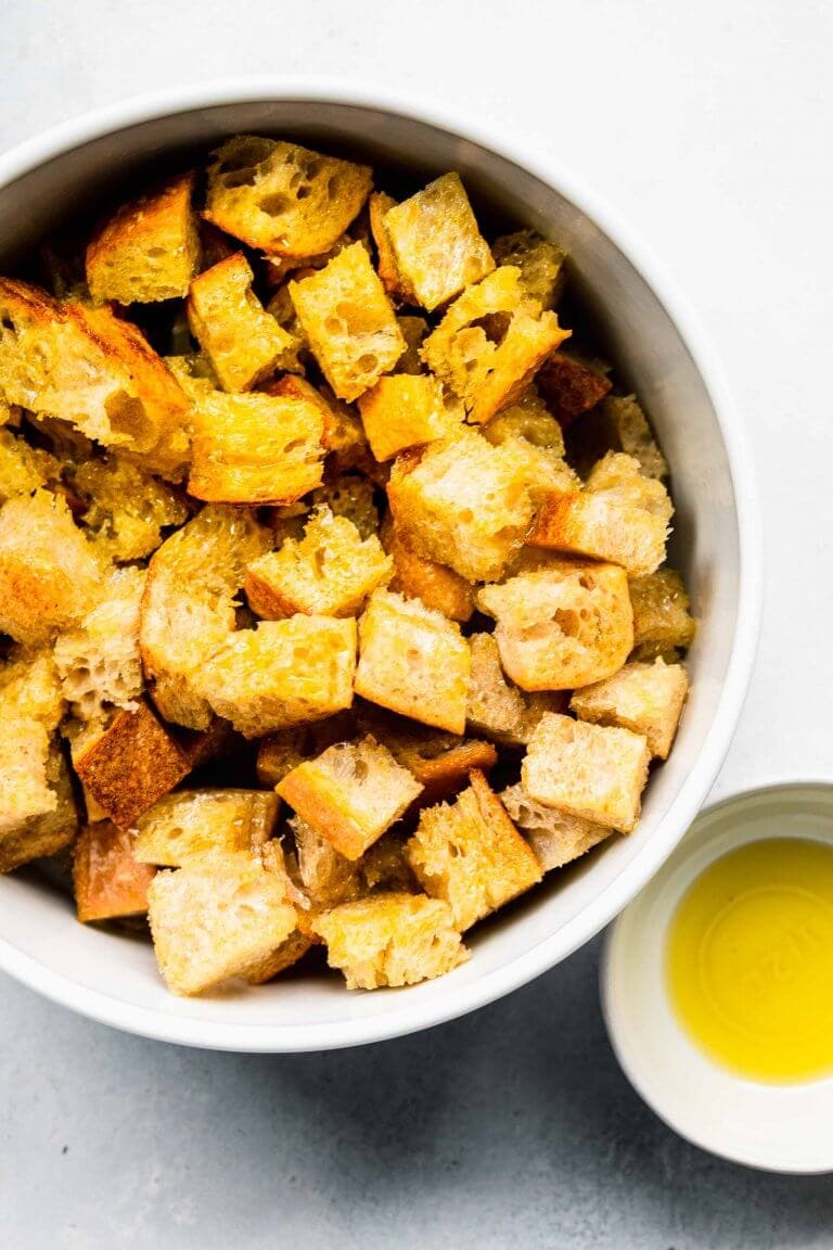 The BEST Homemade Crouton Recipe