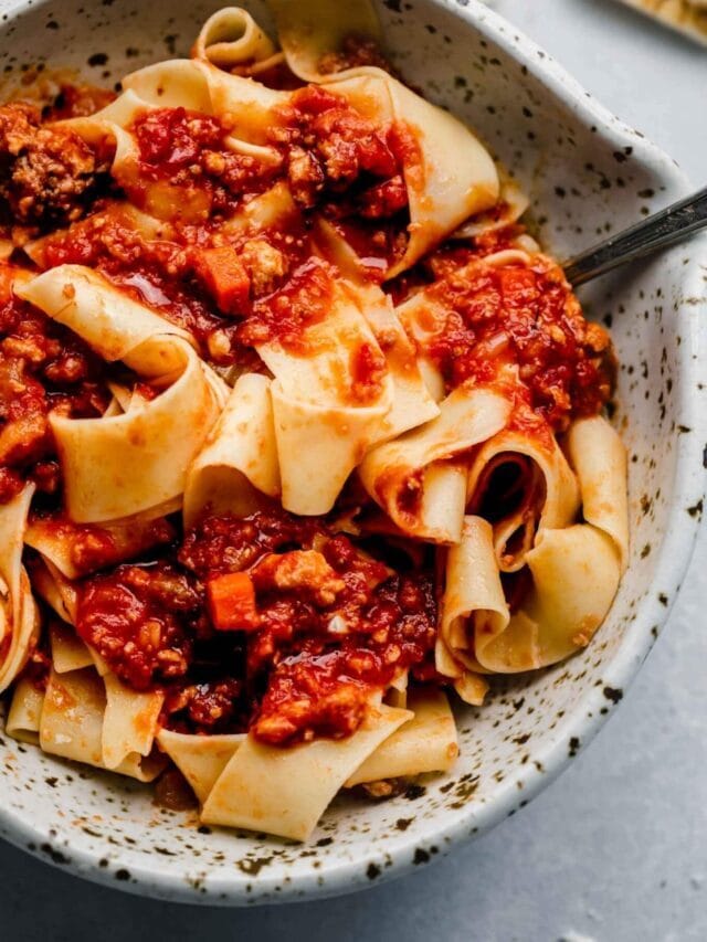 Flavorful Slow Cooker Bolognese Sauce