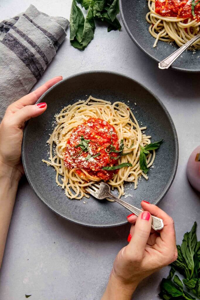 Easy Marinara Sauce (30Minute Recipe!)