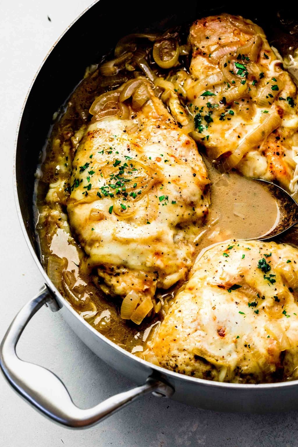 What to Serve with French Onion Soup: 35+ Sides
