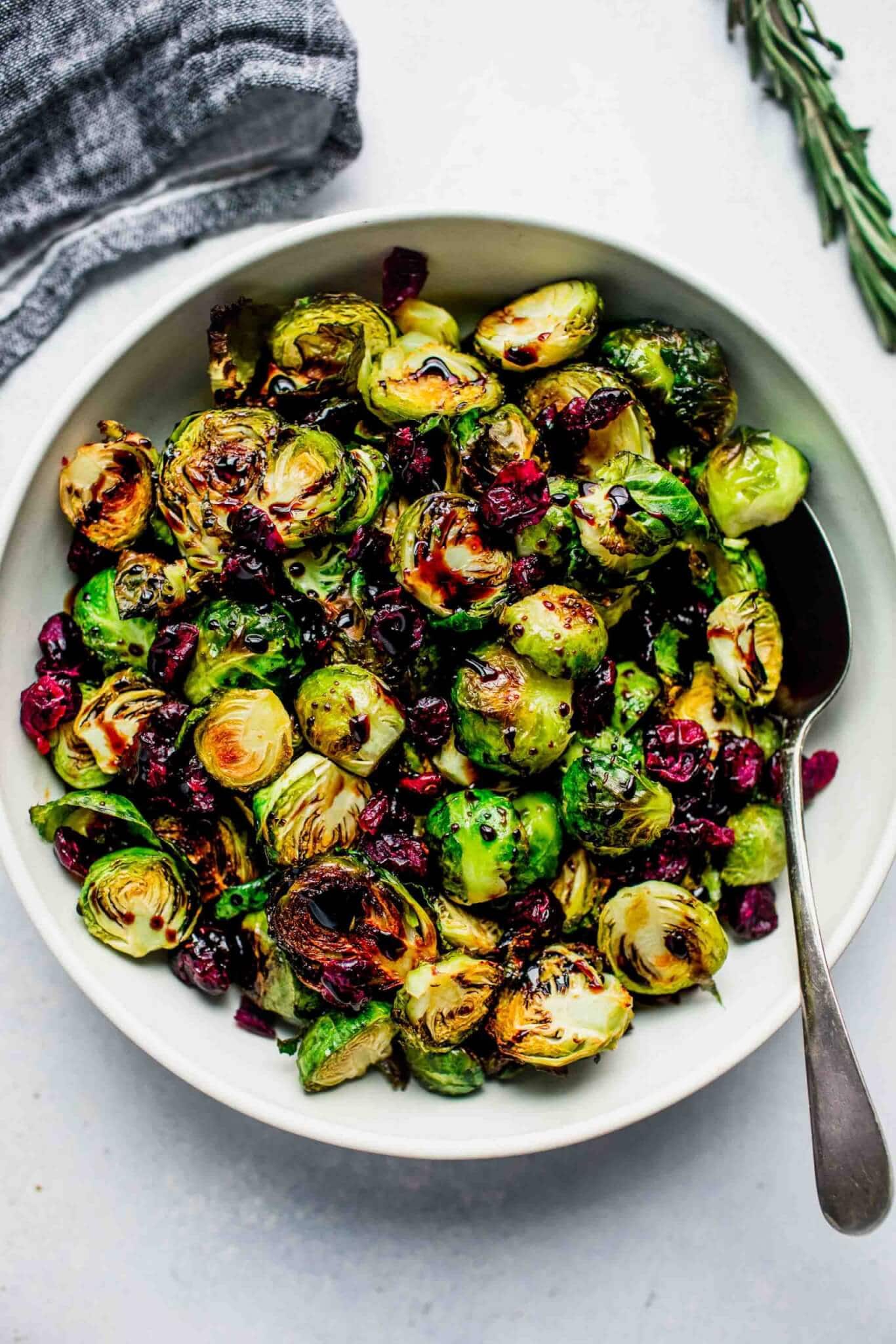 Easy Onion Gravy - Sprinkles and Sprouts