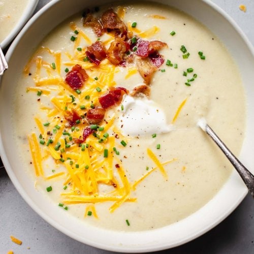 Overhead shot of bowl of slow cooker cauliflower soup.