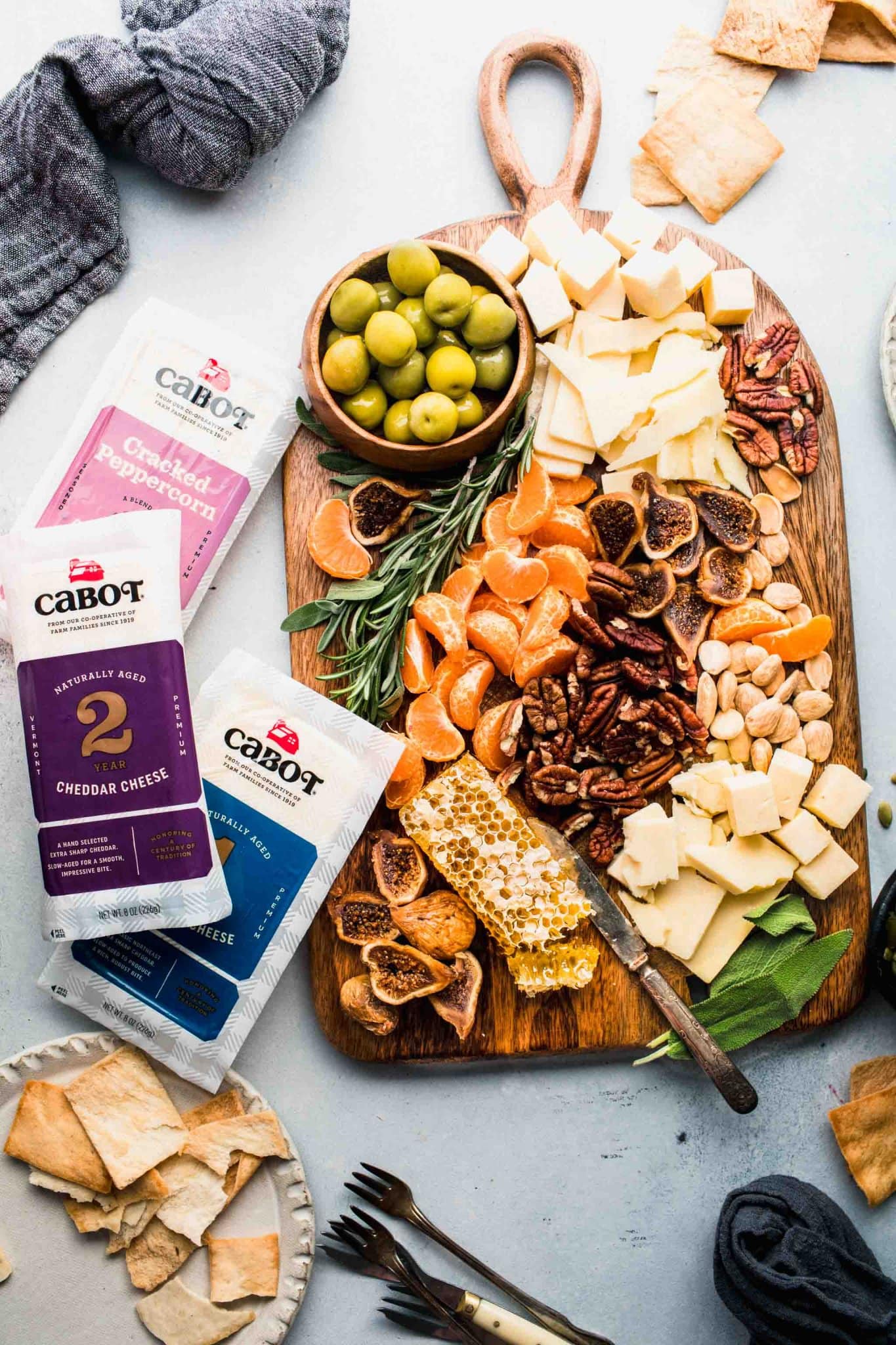 Simple Winter Cheese Board Ideas Platings + Pairings