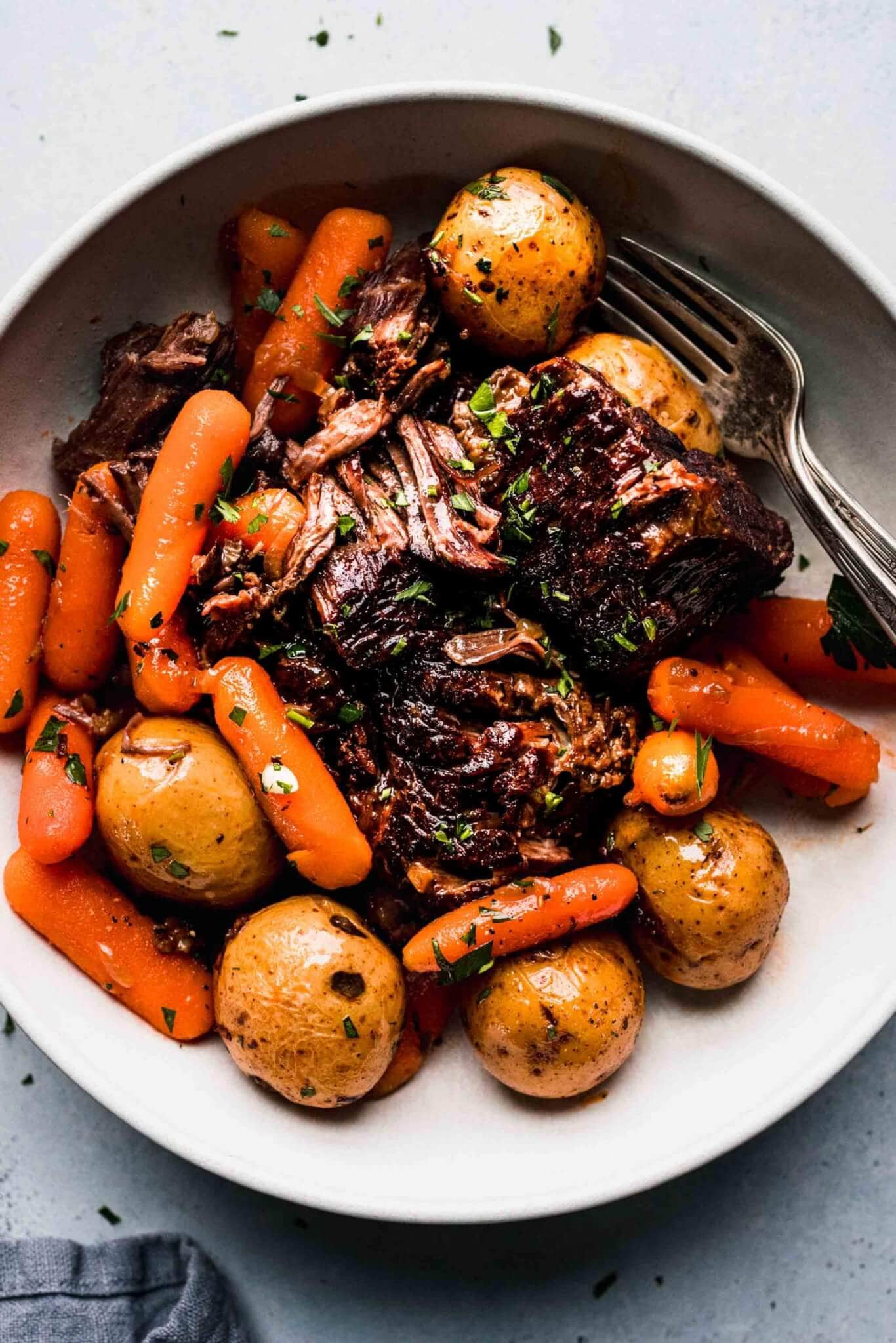 Ninja Foodi Pot Roast with Gravy - Kinda Healthy Recipes