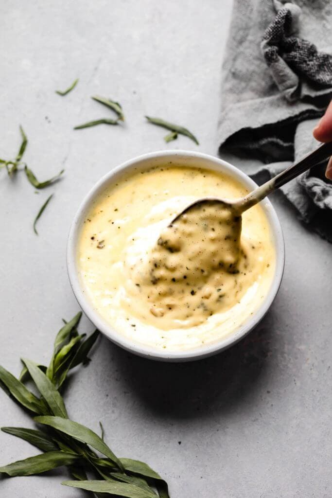 Bearnasie sauce in small bowl.