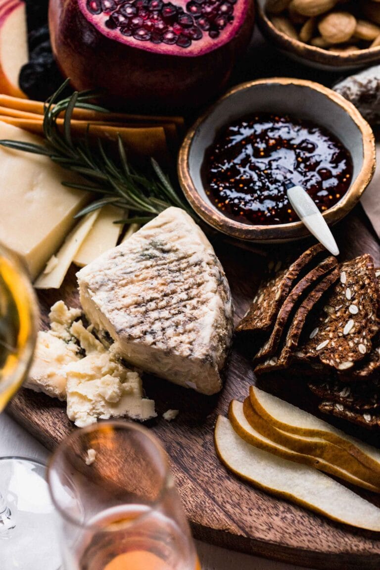 Pairing Sparkling Wine with Cheese Platings + Pairings