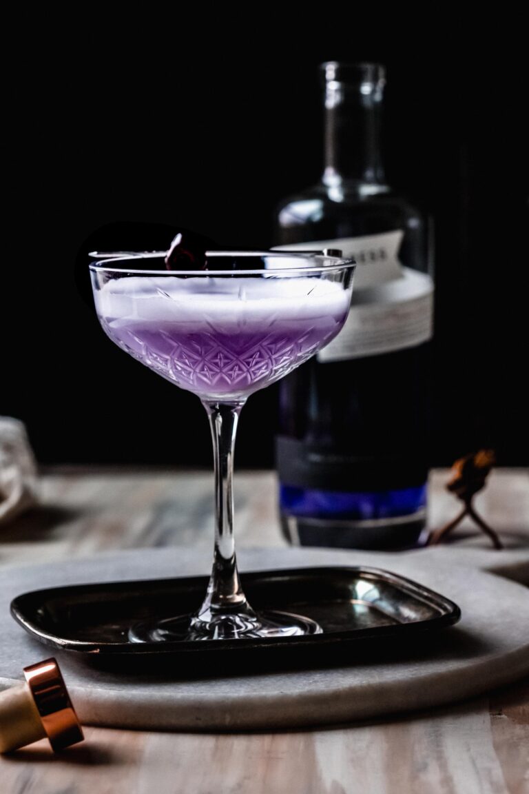 25+ BEST Gin Cocktails Drinks to Make with Gin