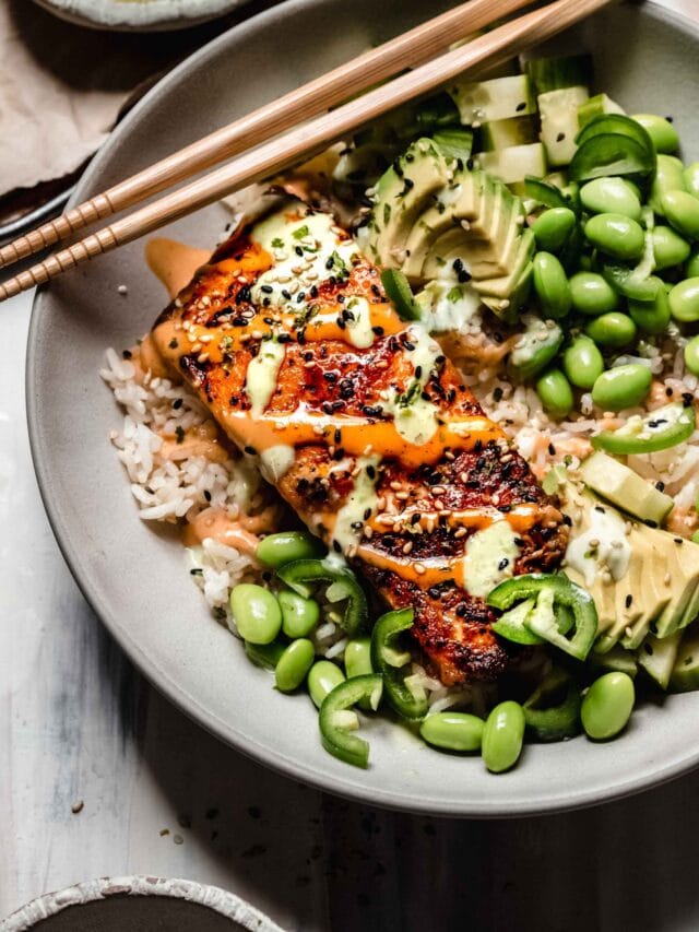 EASY Sushi Bowls with Spicy Salmon