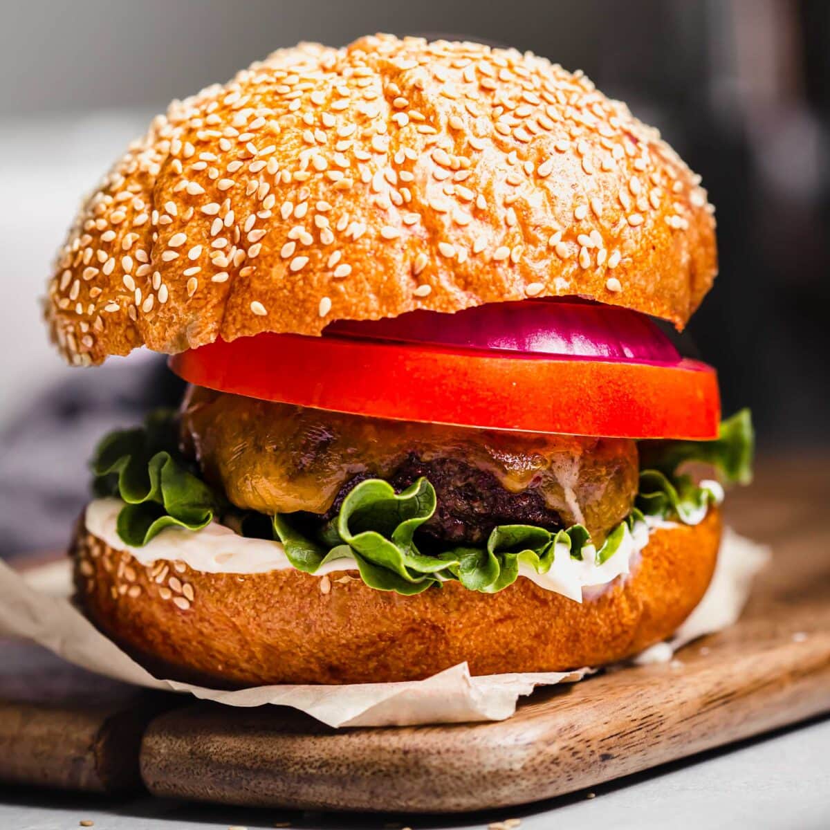 EASY Air Fryer Hamburgers (Juicy + Delicious!)