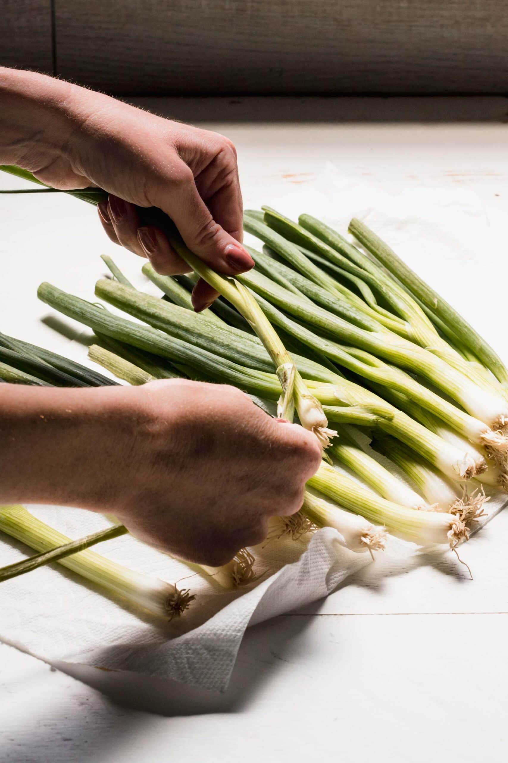 How to Cut Green Onions (Scallions) - Clean Green Simple