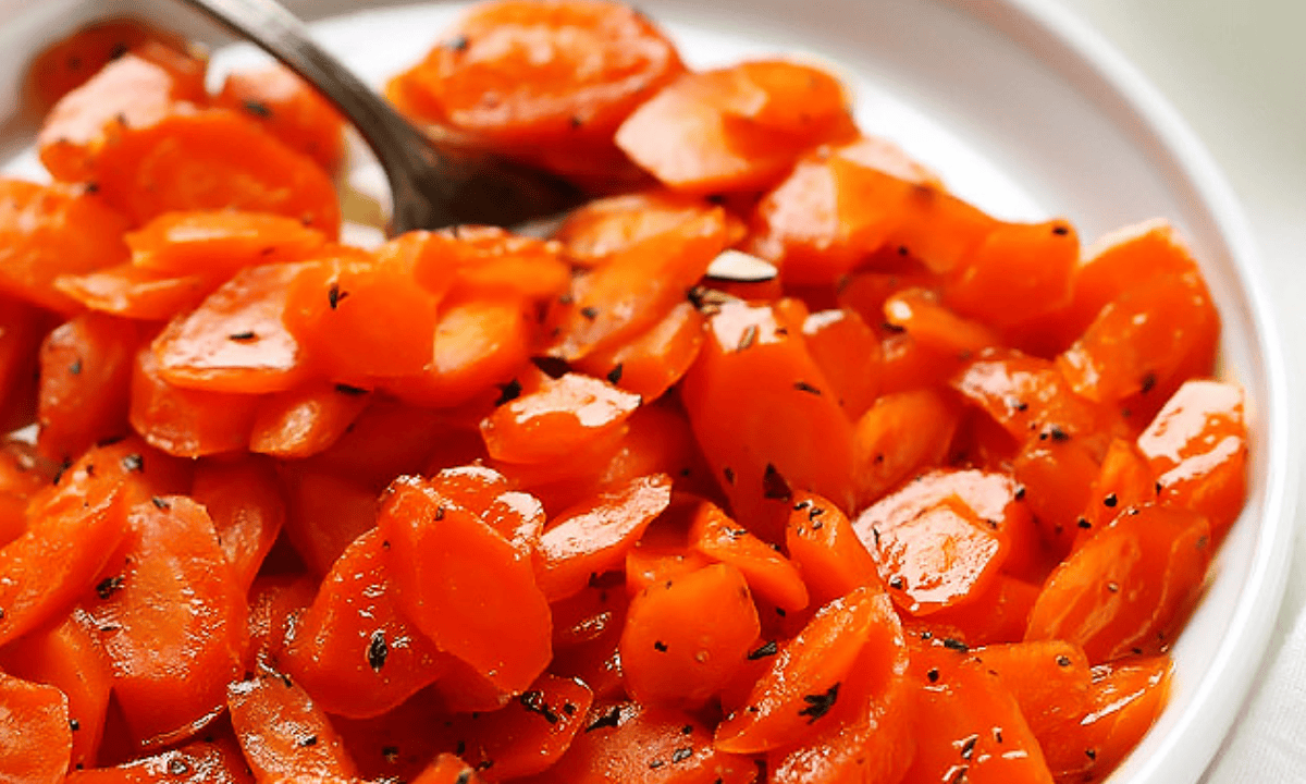 Stovetop Glazed Carrots (Easy & Delicious)