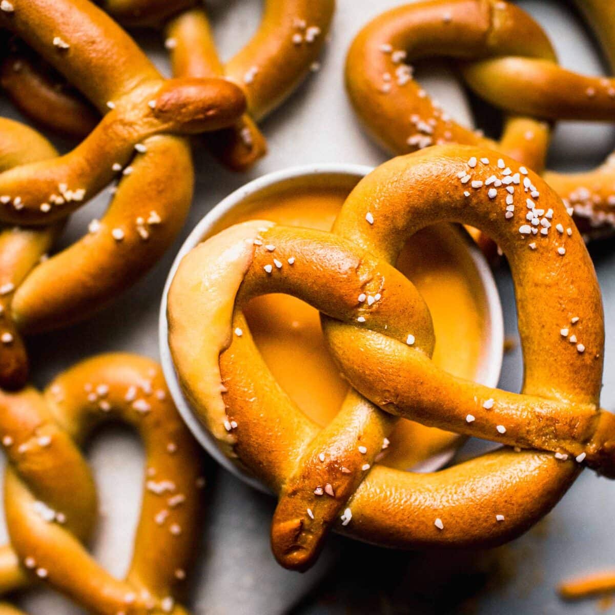 Pretzel Cheese Dip (4Ingredient Easy Recipe!!!)