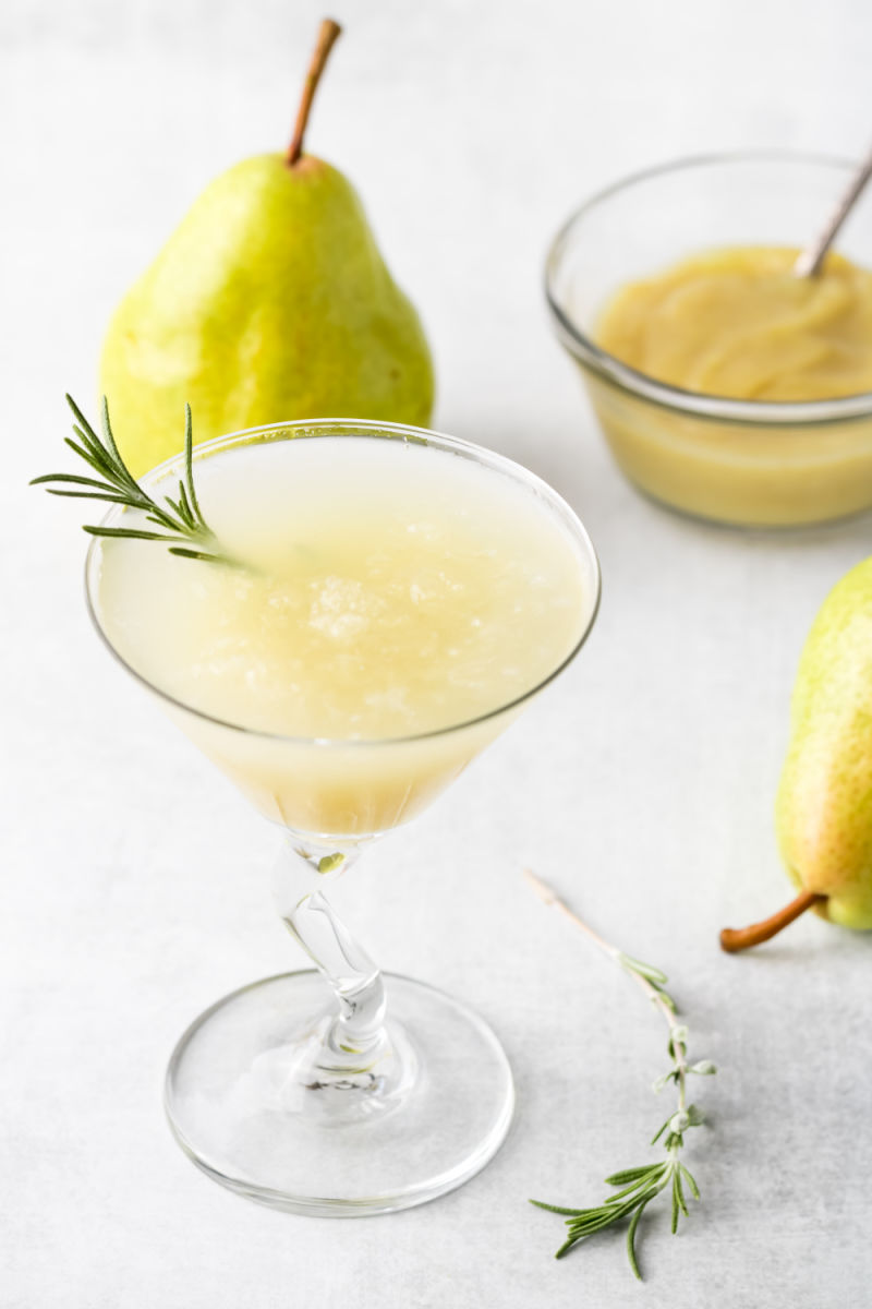 29+ BEST Pear Cocktails Easy Recipes to Try!