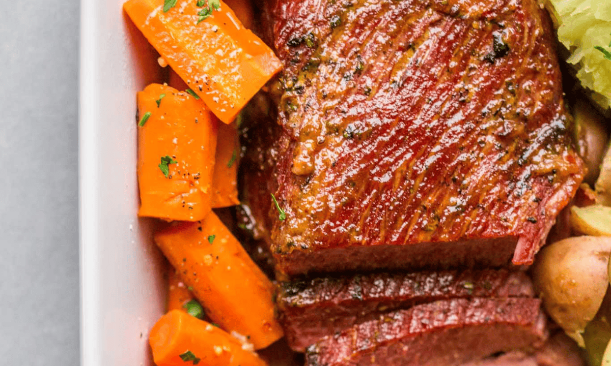 Slow Cooker Brown Sugar Glazed Corned Beef