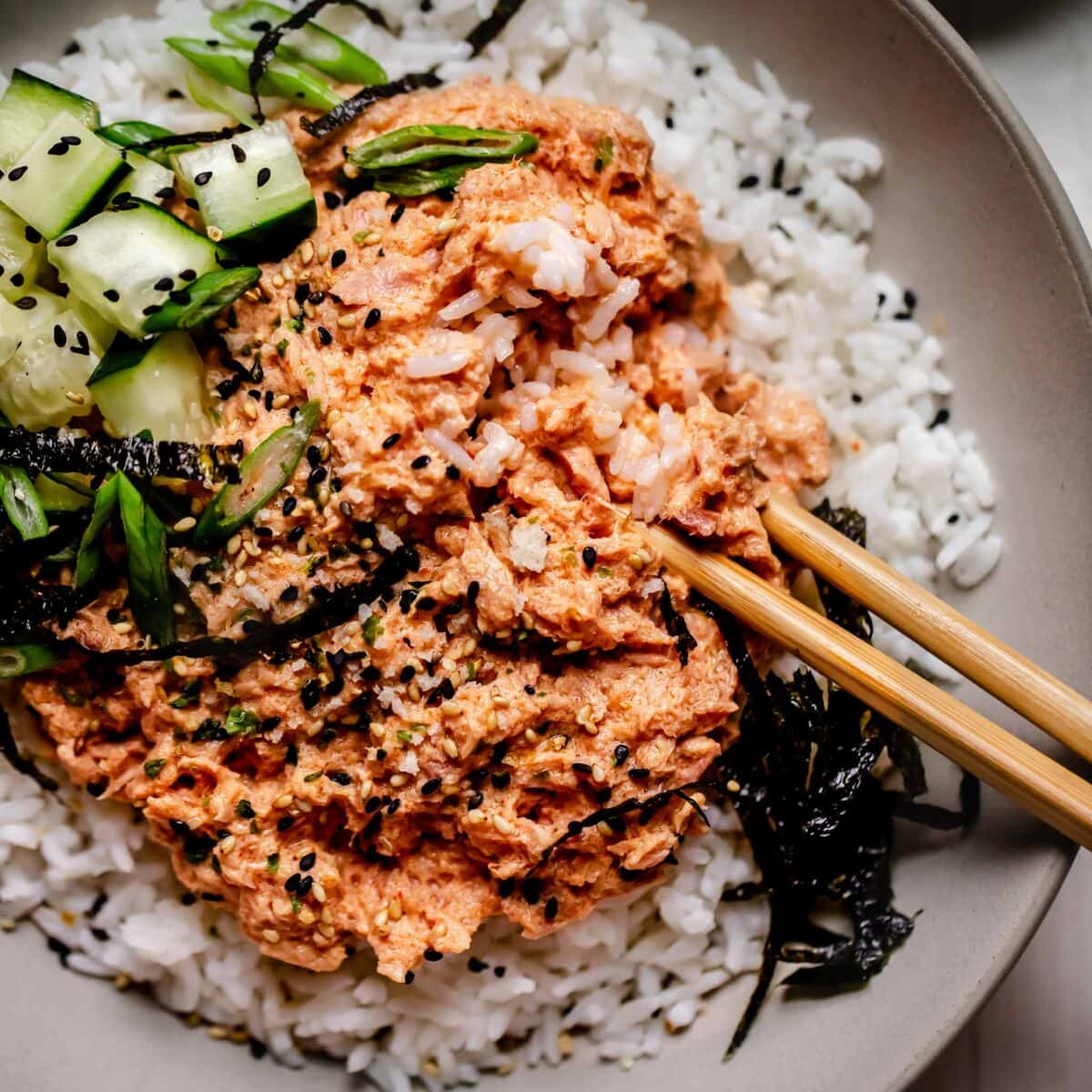 Hawaiian Spicy Tuna Rice Bowl (5Minute Recipe!)