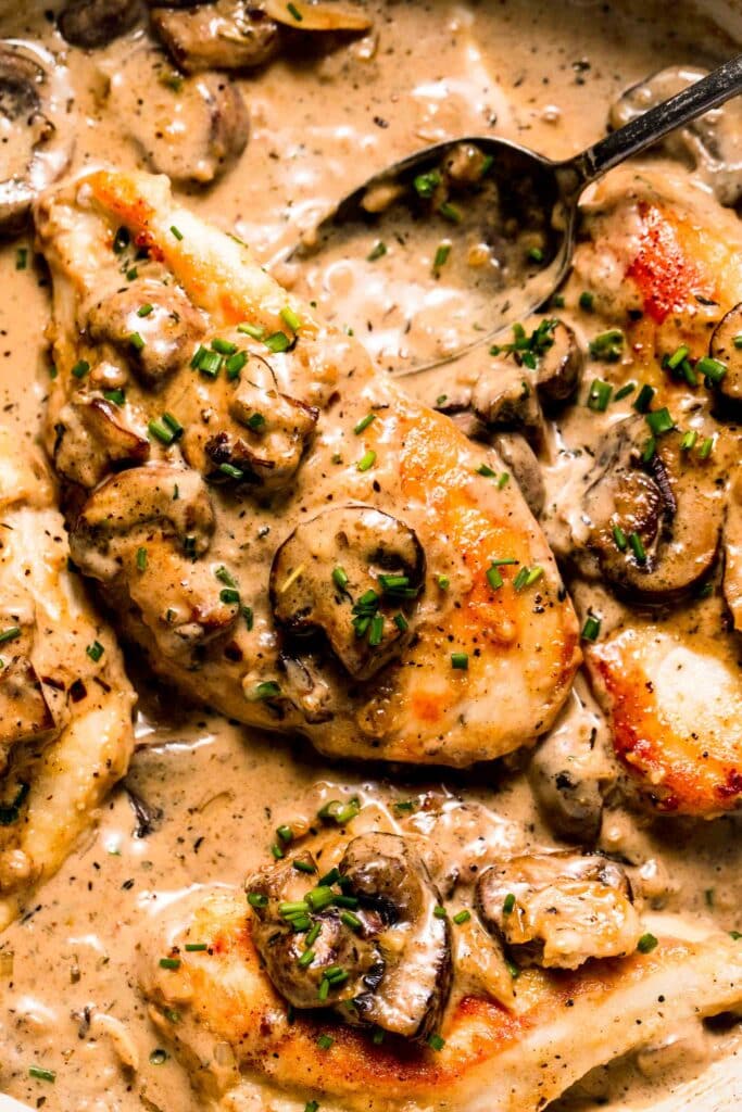 Mushroom Sauce for Chicken (Easy 20-Minute Recipe)