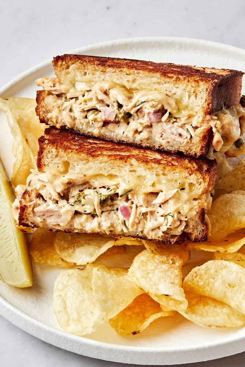 40+ Simple Canned Tuna Recipes (Cheap & Easy)