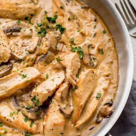 Chicken mascarpone in skillet.