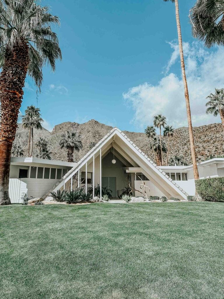 A frame house in palm springs.