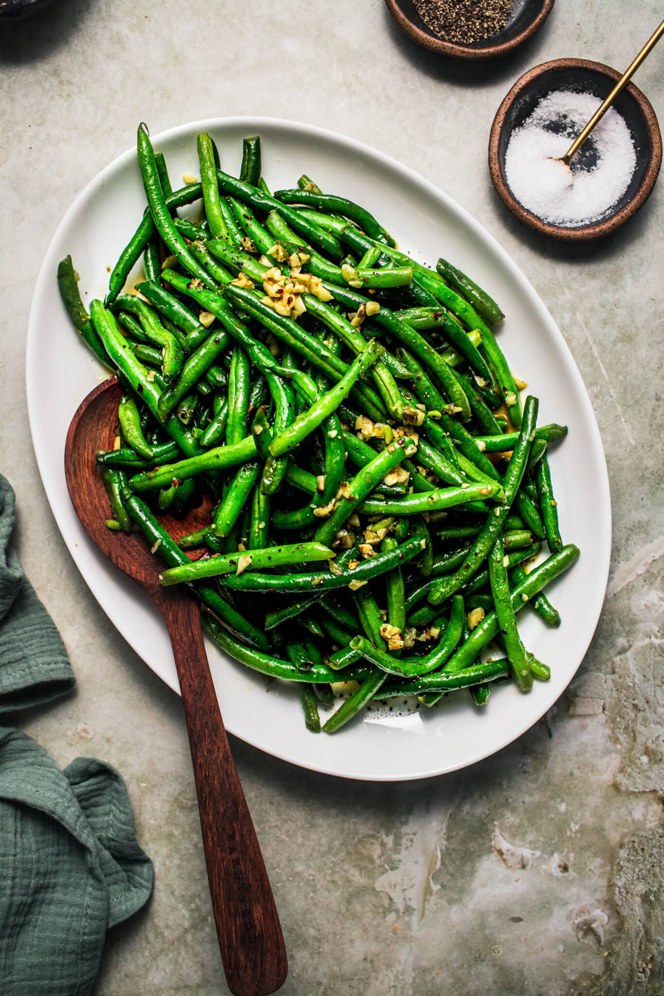 Italian Green Beans with Garlic Recipe (Easy 15-Minute Side Dish)