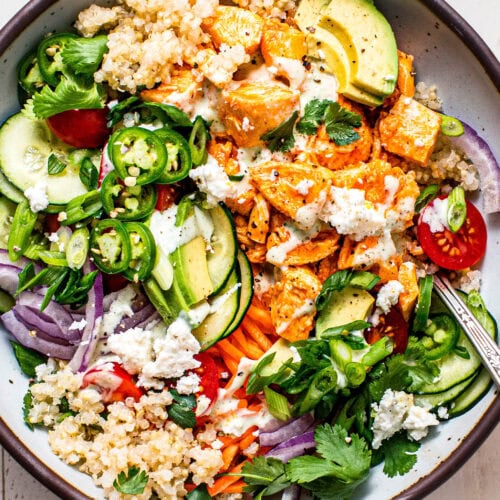 Overhead close up of buffalo chicken quinoa bowl.
